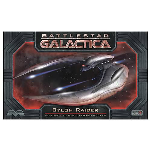 Battlestar Galactica Cylon Raider Model Kit                 