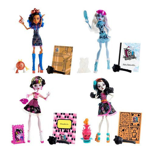 Monster High Art Class Dolls Case                           