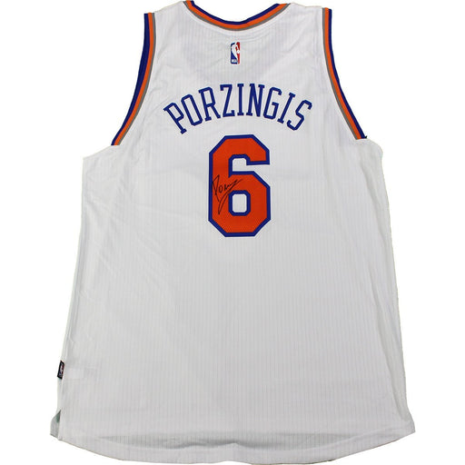 Kristaps Porzingis Signed New York Knicks White Swingman Jersey