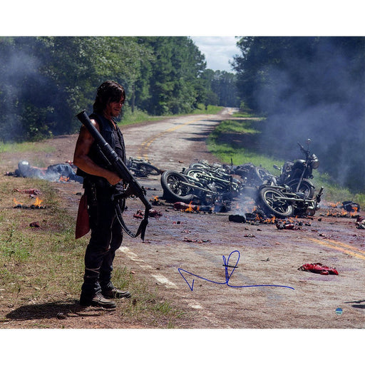 Norman Reedus Daryl Signed Walking Dead 16x20 Photo