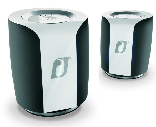 Damson Jet Speakers In White-black