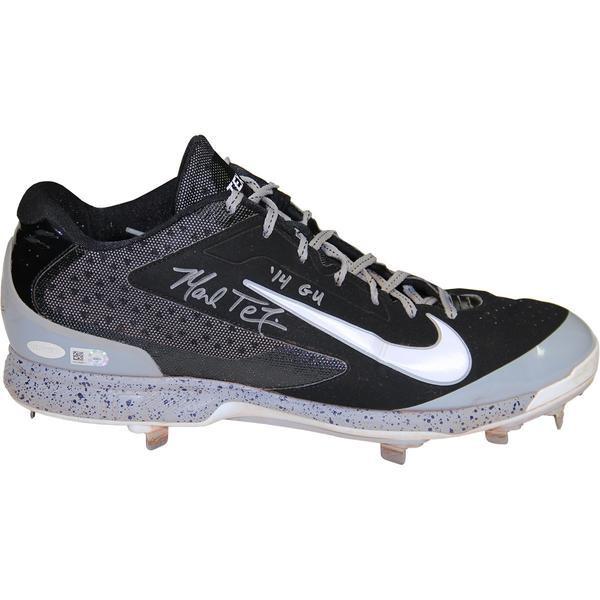 Mark Teixeira Signed 2014 Game Used Black and White w/ Speckle Metal Cleat (MLB Auth) Size: 13.5