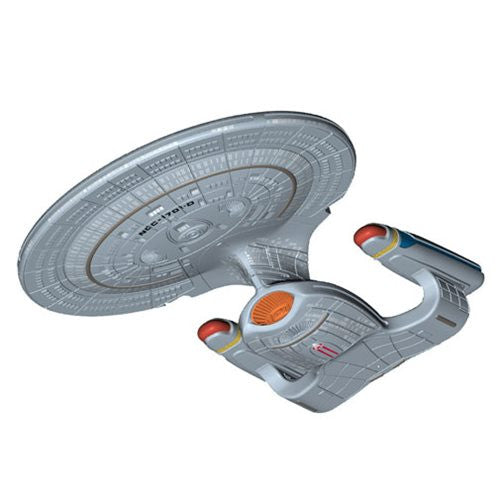 Star Trek TNG Enterprise NCC-1701-D 4 1/2-Inch Titans Figure