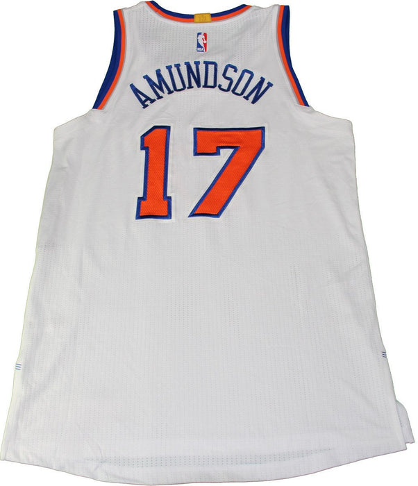 Lou Amundson New York Knicks 2015-16 Game Used #17 White Jersey (12/4/2015 vs. Brooklyn Nets) (2XL) (NKN02652)