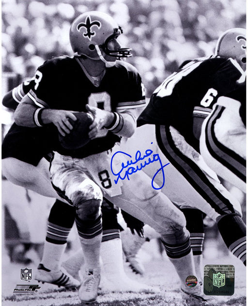 Archie Manning Drop Back B&W 8x10 Photo