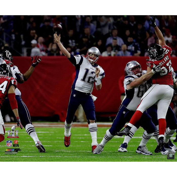 Tom Brady Unsigned Superbowl 51 20x24 Action Photo AATU099