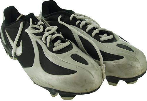 Syracuse 2007 Game Used Football Shoes #27 Size: 12.5