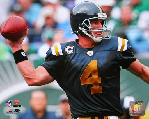 Brett Favre NY Titans Passing 8x10 Photo uns