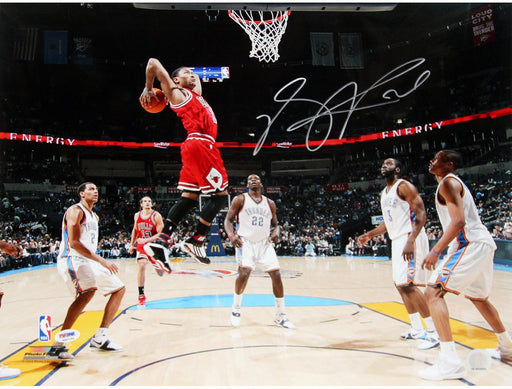 Derrick Rose Dunk Against Thunder Signed 16x20 Photo (PSA/DNA)