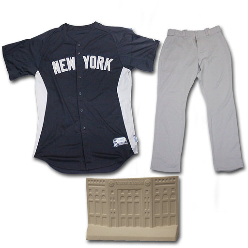 2013 NY Yankees Team Issued Set - Away BP Jersey & Grey Pants