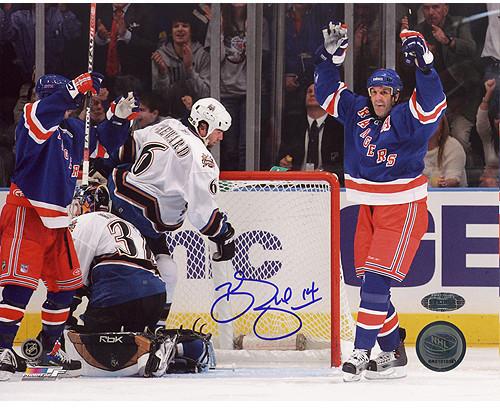 Brendan Shanahan Celebrates Career Goal #600 16x20