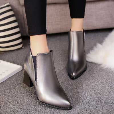 2017 Hot in the ultra-lo Fashion Women's Boots Casual Leather Boots Pointed Toe Buckle Warm  Women's Ankle Boots