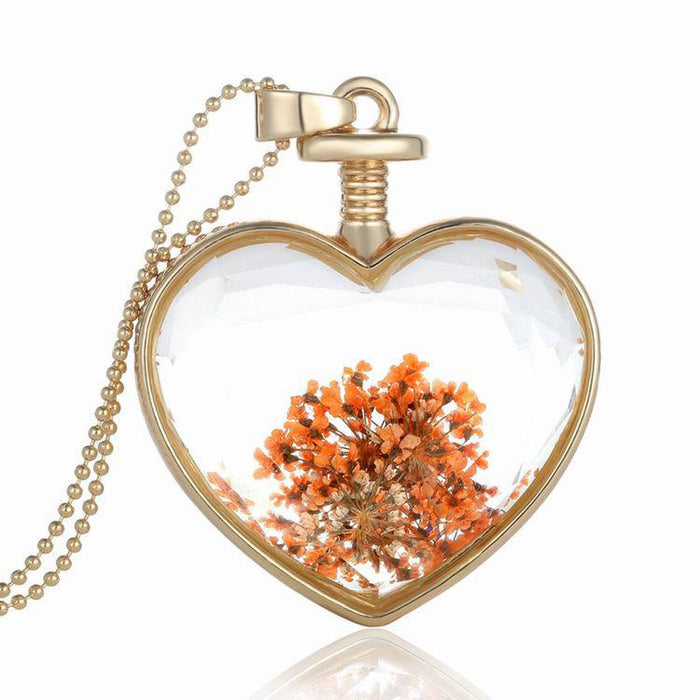 Pretty Heart-shaped Glass Wishing Bottle Pendant Necklace With Dry Flowers