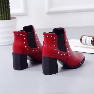 2017 Hot in the ultra-lo Fashion Women's Boots Casual Leather Boots Pointed Toe Buckle Warm  Women's Ankle Boots